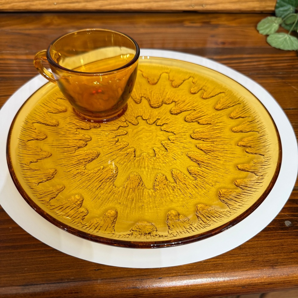 Federal Glass Snack Set 8pc Amber Nordic Bark MCM Vintage Excellent Sunburst